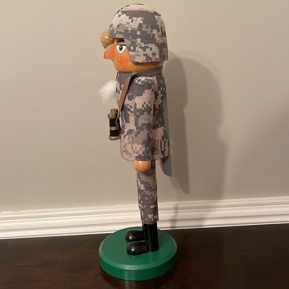 Soldier nutcracker - Picture 4 of 8
